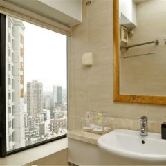 Отель Tu Plus Service Apartment Shenzhen Convention Centre Futian Branch Китай, Шэньчжэнь - отзывы, цены и фото номеров - забронировать отель Tu Plus Service Apartment Shenzhen Convention Centre Futian Branch онлайн ванная