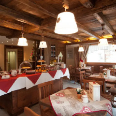 Отель Relais du Berger Грессан питание