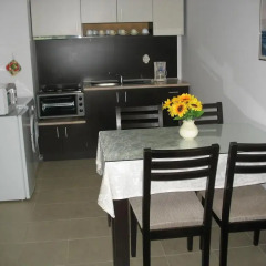 Апартаменты Yanis Apartment In Hermes Complex Солнечный берег в номере фото 2