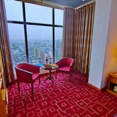Myat Nan Yone Hotel 3* Семейный люкс с двуспальной кроватью фото 2