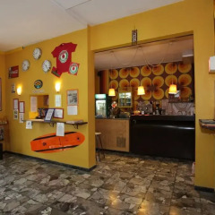 Sunflower City Youth Hotel Римини интерьер отеля фото 2