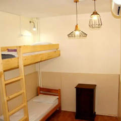 Envoy Hostel Стандартный семейный номер с двуспальной кроватью (общая ванная комната) фото 3