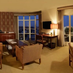 Sunset Tower Hotel комната для гостей
