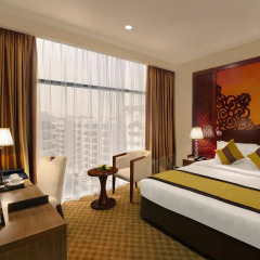 Landmark Premier Hotel 4* Улучшенный номер с различными типами кроватей