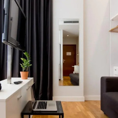 Отель Mon Suites Catedral 4* Студия с различными типами кроватей фото 12