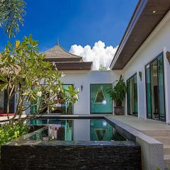 Отель BYG Private Pool Villa @ Layan Beach бассейн