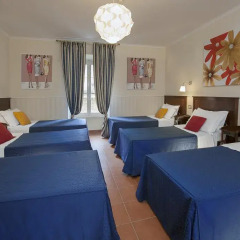 Des Artistes Hotel комната для гостей