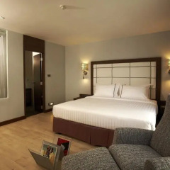 Отель Sukhumvit Suites Номер Делюкс фото 6