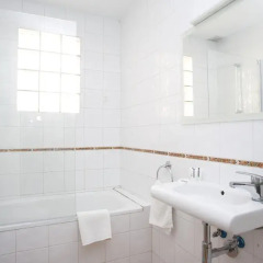 Отель BarcelonaForRent Manhattan Suites Барселона ванная