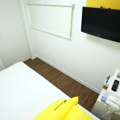 Отель 24 Guesthouse Jongno 3ga Stn Сеул в номере