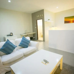 Отель Infinity Guesthouse 2* Улучшенный номер с различными типами кроватей фото 8