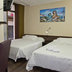 Отель Hostal Paris Стандартный номер