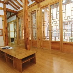 Отель Irang Hanok Guesthouse Южная Корея, Сеул - отзывы, цены и фото номеров - забронировать отель Irang Hanok Guesthouse онлайн интерьер отеля