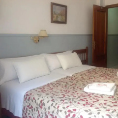 Отель Hostal Dulcinea Мадрид комната для гостей фото 4