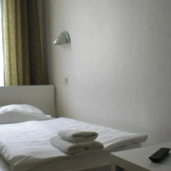 Hotel Komet 2* Стандартный номер с двуспальной кроватью (общая ванная комната) фото 2