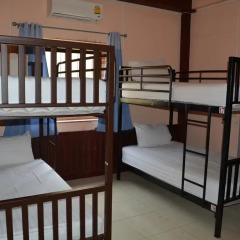 Отель Tams Guesthouse Кровать в общем номере фото 5