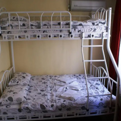 Metropolis Hostel & Guest House Стандартный номер разные типы кроватей (общая ванная комната) фото 4