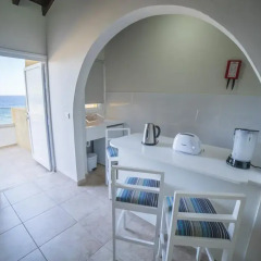 Апартаменты Myroandrou Beach Apartments в номере фото 2
