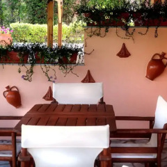 Alexandros Hotel Apartments питание