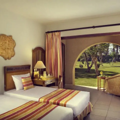 Отель Mercure Luxor Karnak 5* Стандартный номер с различными типами кроватей фото 3