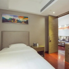 La Perle International Hotel 4* Люкс с различными типами кроватей фото 3