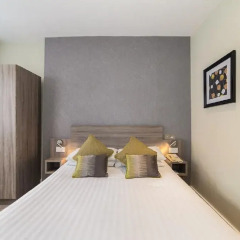 Phoenix Hotel 3* Стандартный номер с двуспальной кроватью