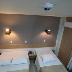 Hotel Plaza комната для гостей