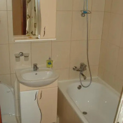 Гостиница OneBedroom Apart in the Centre Украина, Сумы - отзывы, цены и фото номеров - забронировать гостиницу OneBedroom Apart in the Centre онлайн ванная фото 2