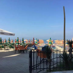 Hotel Sunrise Cameria Дуррес пляж
