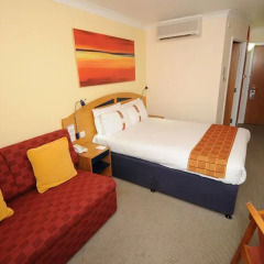 Отель Holiday Inn Express Glasgow Airport 3* Стандартный номер фото 13