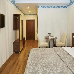 Three Crowns Hotel Львов комната для гостей фото 9