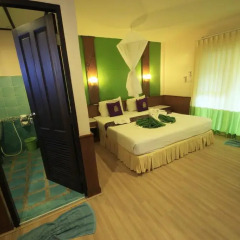 Отель Southern Lanta Resort 3* Улучшенный номер с различными типами кроватей фото 5
