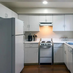Отель Three Beds and Patio in Dupont Вашингтон в номере