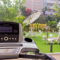 Отель Dimona Suites парковка