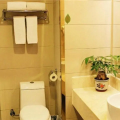 Vienna Hotel Shenzhen Songgang Liye Road ванная