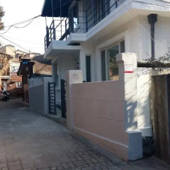 Отель Guest House Julien Стандартный номер с различными типами кроватей (общая ванная комната) фото 23