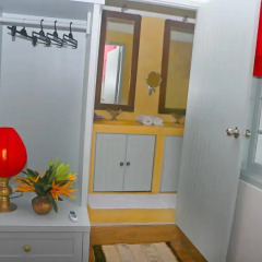 Отель Khalids Guest House Galle 3* Номер Делюкс с различными типами кроватей фото 6