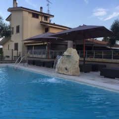 Отель Bed and Breakfast Giardini di Marzo Лечче бассейн