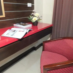 Dengba Hostel Phuket Улучшенный номер с различными типами кроватей фото 9