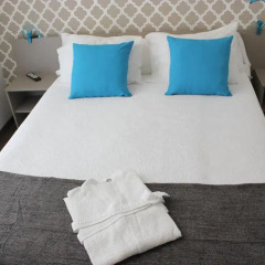Отель Oporto Boutique Guest House Стандартный номер с различными типами кроватей фото 7