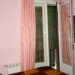 Отель Hostal Naranjos Стандартный номер с различными типами кроватей фото 22