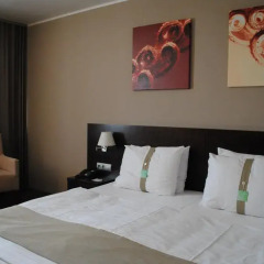 Отель Holiday Inn Bratislava 4* Стандартный номер с различными типами кроватей фото 4