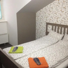 Гостиница Хостел Hotel & Hostel Loft in Centre в Екатеринбурге отзывы, цены и фото номеров - забронировать гостиницу Хостел Hotel & Hostel Loft in Centre онлайн Екатеринбург комната для гостей фото 4