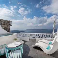 Отель Athina Luxury Suites 4* Люкс с двуспальной кроватью фото 18