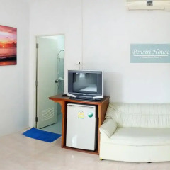 Отель Pensiri House 3* Стандартный номер с 2 отдельными кроватями фото 12