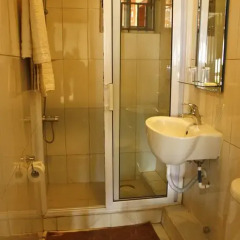 Отель Cheers Guesthouse Гана, Bawjiase - отзывы, цены и фото номеров - забронировать отель Cheers Guesthouse онлайн ванная фото 2
