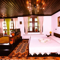 Отель Sharlopova Boutique Guest House - Sauna & Hot Tub 4* Номер Делюкс фото 4