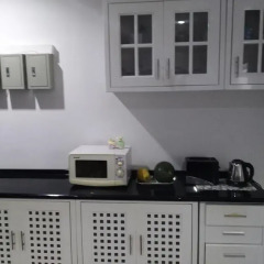 Отель Baan Oui Phuket Guest House в номере