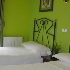 Отель Hostal Residencia Fernandez Испания, Мадрид - отзывы, цены и фото номеров - забронировать отель Hostal Residencia Fernandez онлайн комната для гостей фото 2