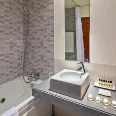 Отель Villa Doris Suites 4* Апартаменты разные типы кроватей фото 4